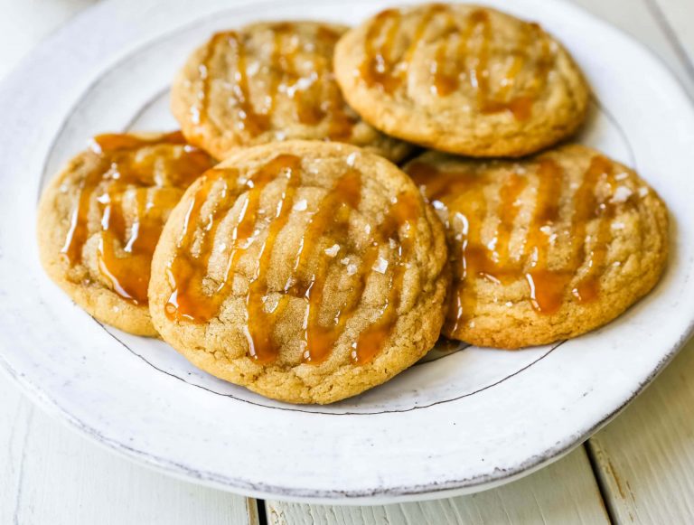 Salted-Caramel-Cookies-3-scaled